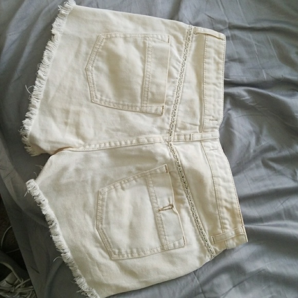 FREE PEOPLE SHORTS SZ 27 - Picture 2 of 5